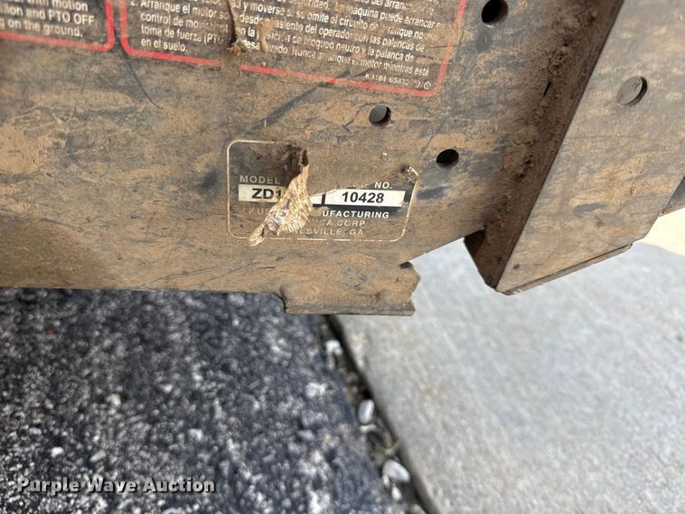 image for item EN0447 Kubota ZD1211 ZTR lawn mower