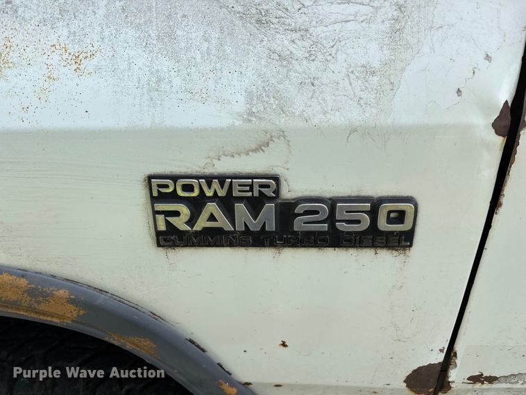 image for item EO4317 1992 Dodge Power Ram 250 Club Cab pickup truck
