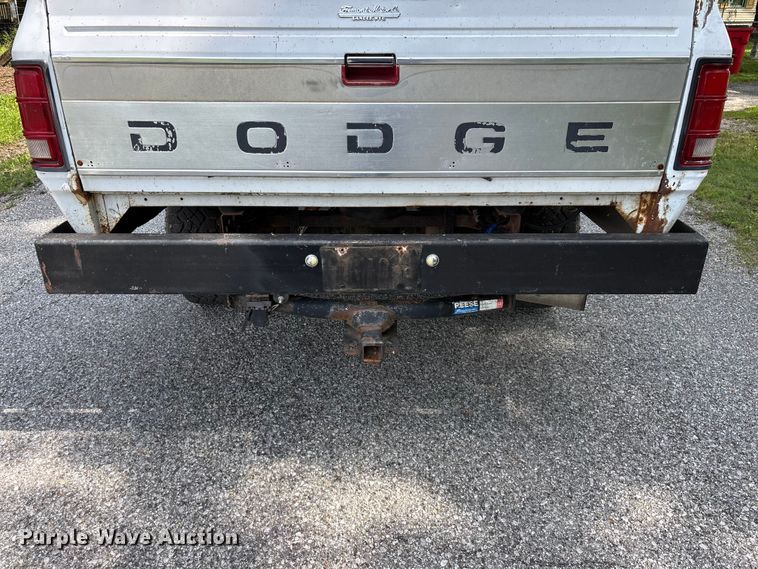 image for item EO4317 1992 Dodge Power Ram 250 Club Cab pickup truck