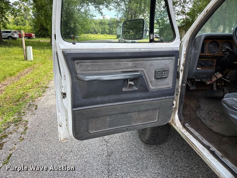 image for item EO4317 1992 Dodge Power Ram 250 Club Cab pickup truck