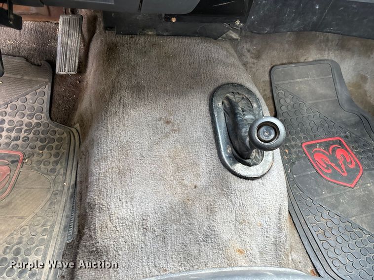 image for item EO4317 1992 Dodge Power Ram 250 Club Cab pickup truck