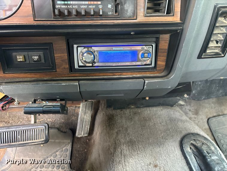 image for item EO4317 1992 Dodge Power Ram 250 Club Cab pickup truck