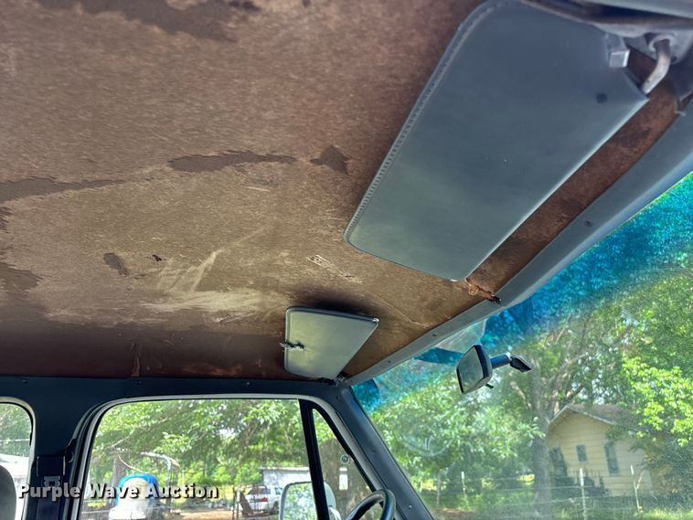 image for item EO4317 1992 Dodge Power Ram 250 Club Cab pickup truck