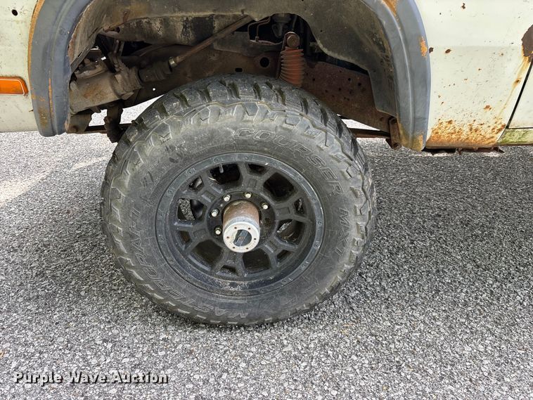 image for item EO4317 1992 Dodge Power Ram 250 Club Cab pickup truck
