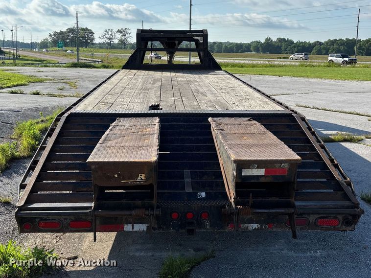image for item EO4326 2015 Lamar Trailers Inc. equipment trailer