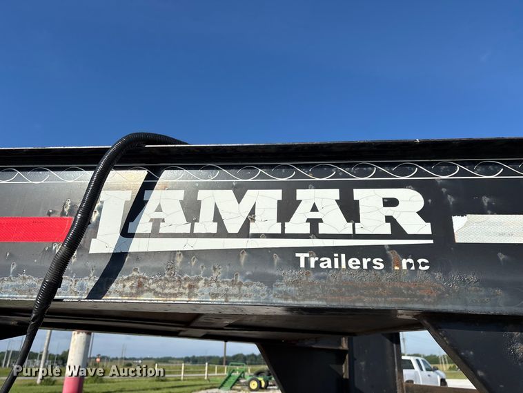 image for item EO4326 2015 Lamar Trailers Inc. equipment trailer