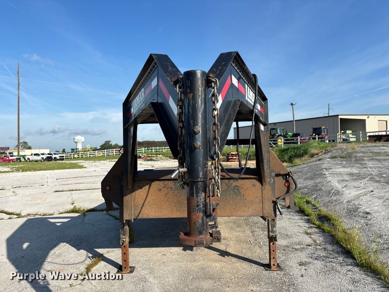 image for item EO4326 2015 Lamar Trailers Inc. equipment trailer