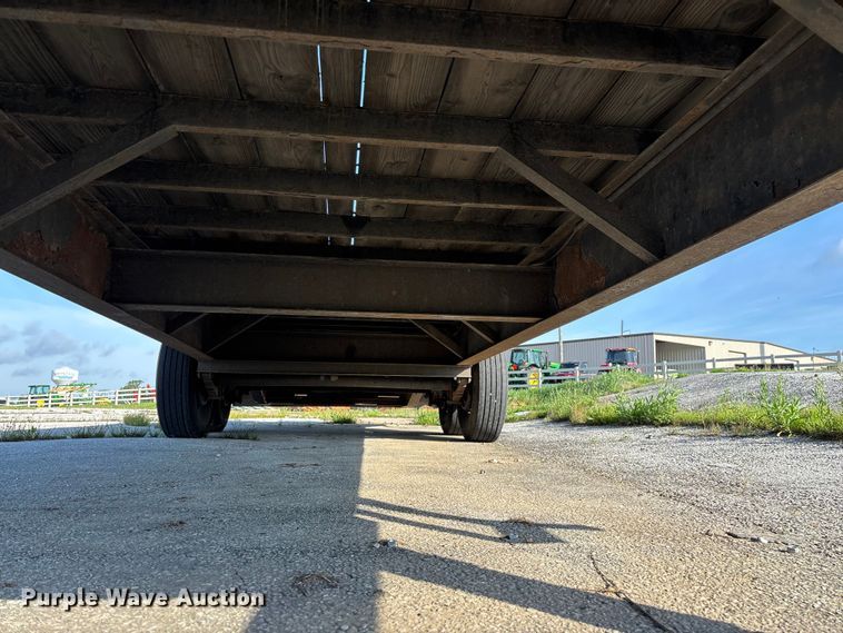image for item EO4326 2015 Lamar Trailers Inc. equipment trailer