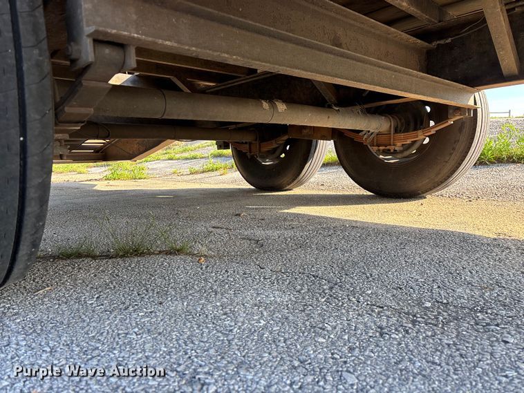 image for item EO4326 2015 Lamar Trailers Inc. equipment trailer