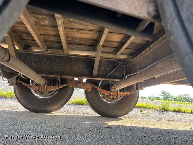 image for item EO4326 2015 Lamar Trailers Inc. equipment trailer