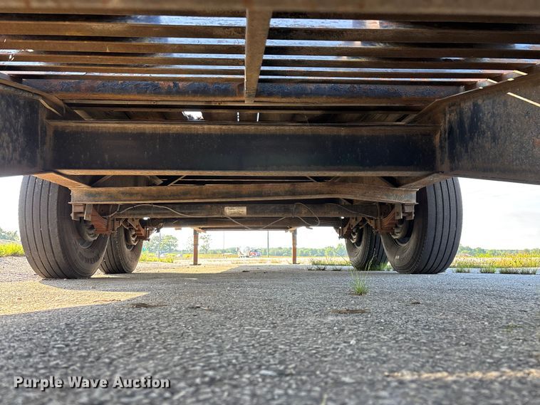 image for item EO4326 2015 Lamar Trailers Inc. equipment trailer