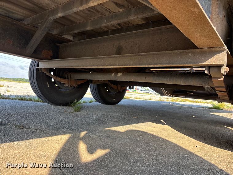 image for item EO4326 2015 Lamar Trailers Inc. equipment trailer