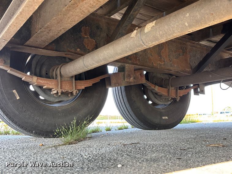 image for item EO4326 2015 Lamar Trailers Inc. equipment trailer