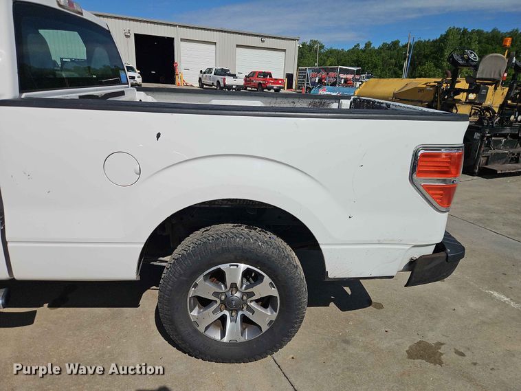 image for item EO7383 2013 Ford F150 pickup truck