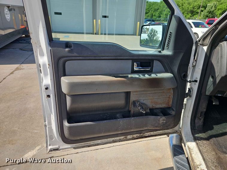 image for item EO7383 2013 Ford F150 pickup truck