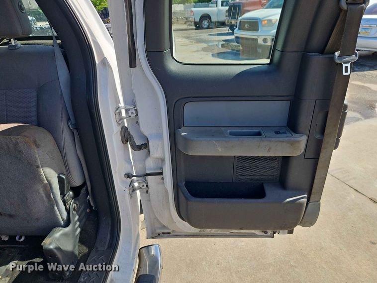 image for item EO7383 2013 Ford F150 pickup truck