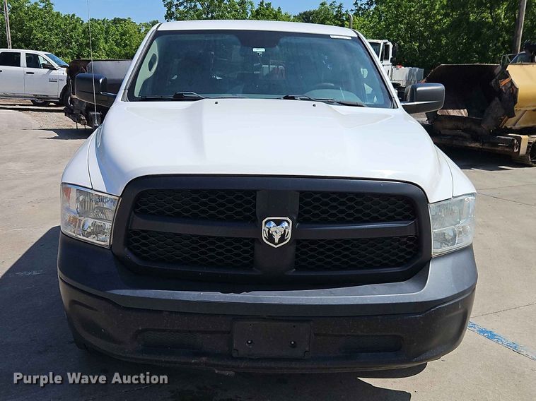 image for item EO7384 2016 RAM 1500 Crew Cab pickup truck