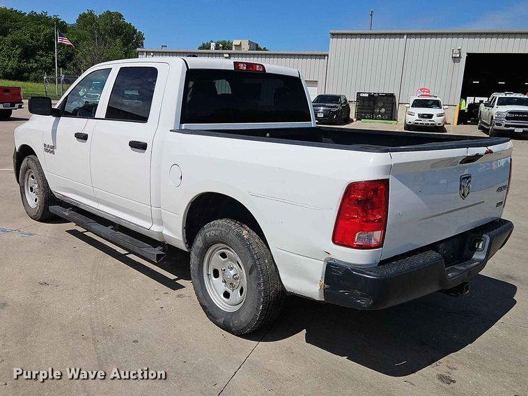 image for item EO7384 2016 RAM 1500 Crew Cab pickup truck