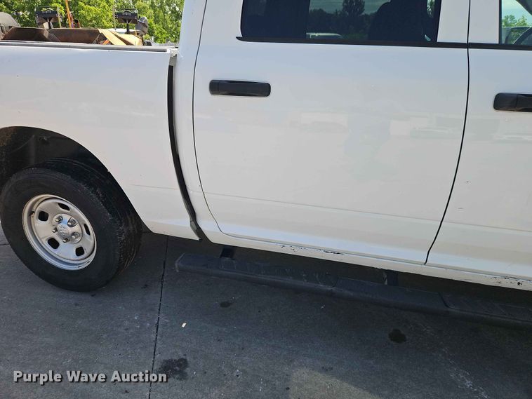image for item EO7384 2016 RAM 1500 Crew Cab pickup truck