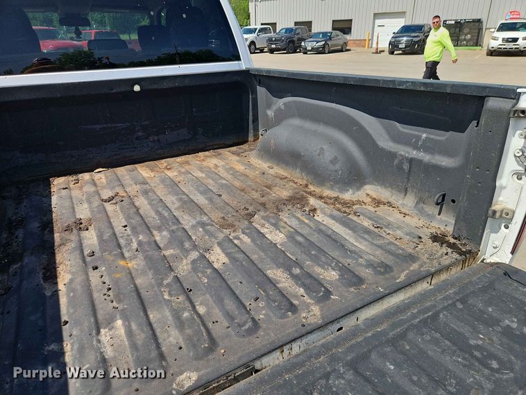 image for item EO7384 2016 RAM 1500 Crew Cab pickup truck