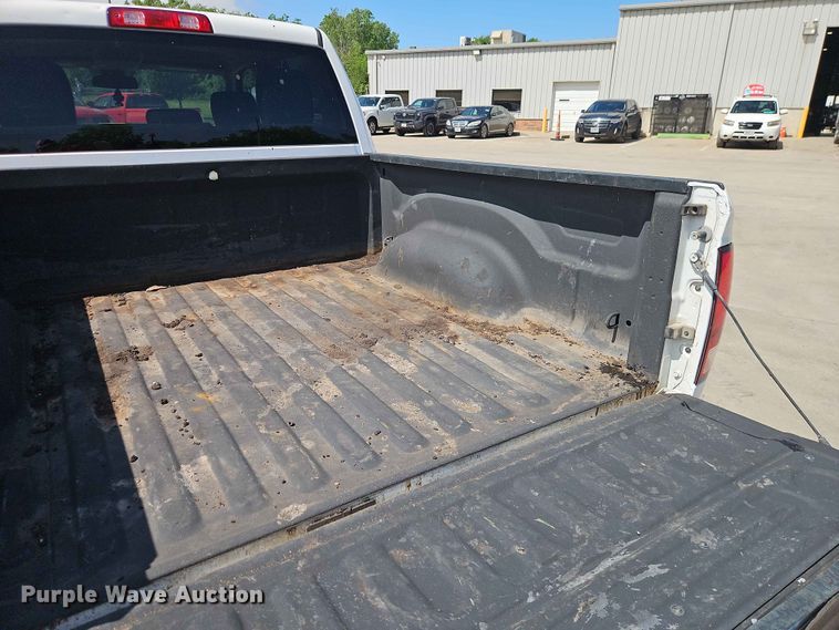 image for item EO7384 2016 RAM 1500 Crew Cab pickup truck