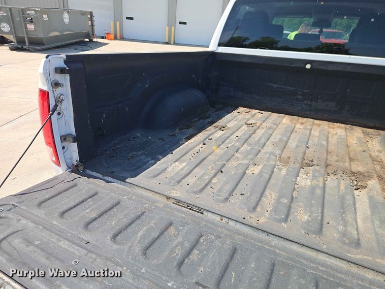 image for item EO7384 2016 RAM 1500 Crew Cab pickup truck