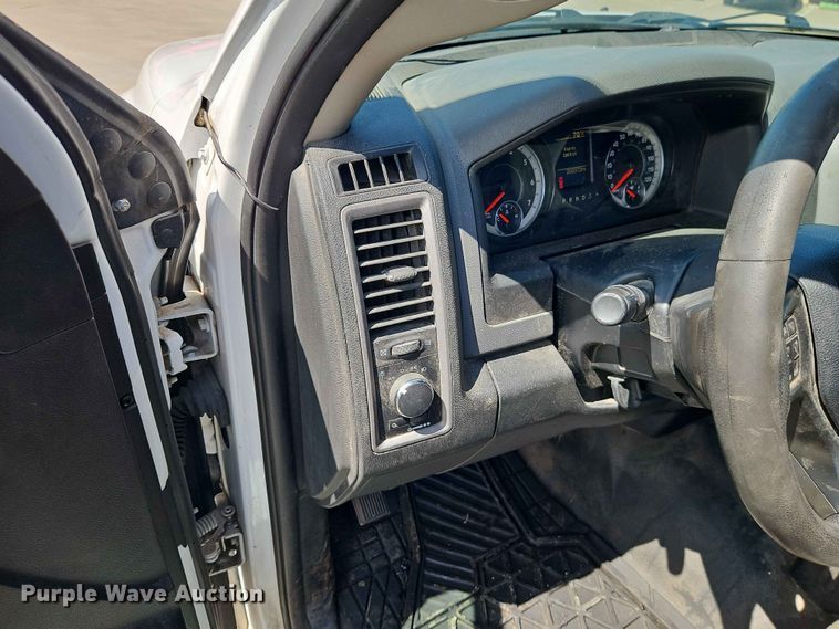 image for item EO7384 2016 RAM 1500 Crew Cab pickup truck