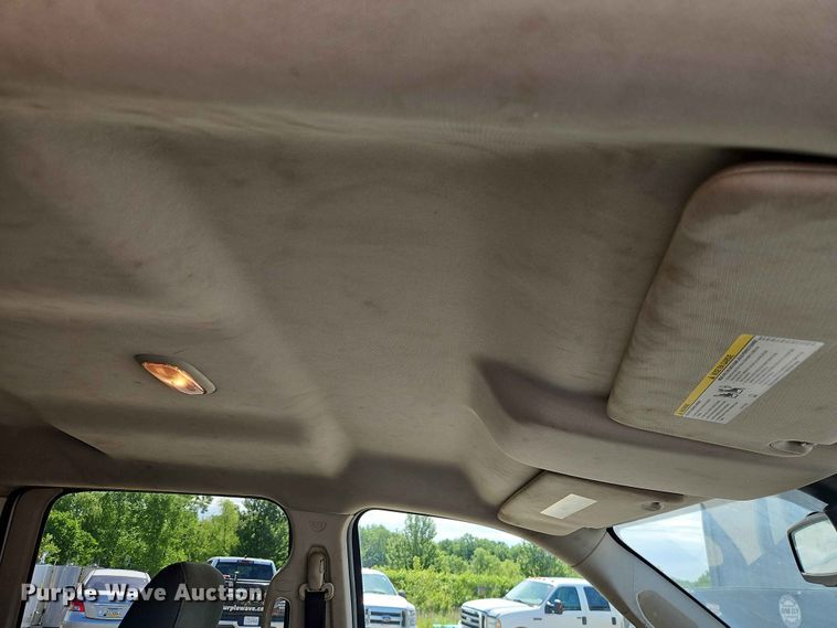 image for item EO7384 2016 RAM 1500 Crew Cab pickup truck