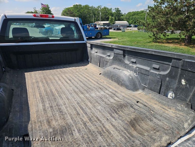 image for item EO7434 2013 GMC Sierra 1500 pickup truck