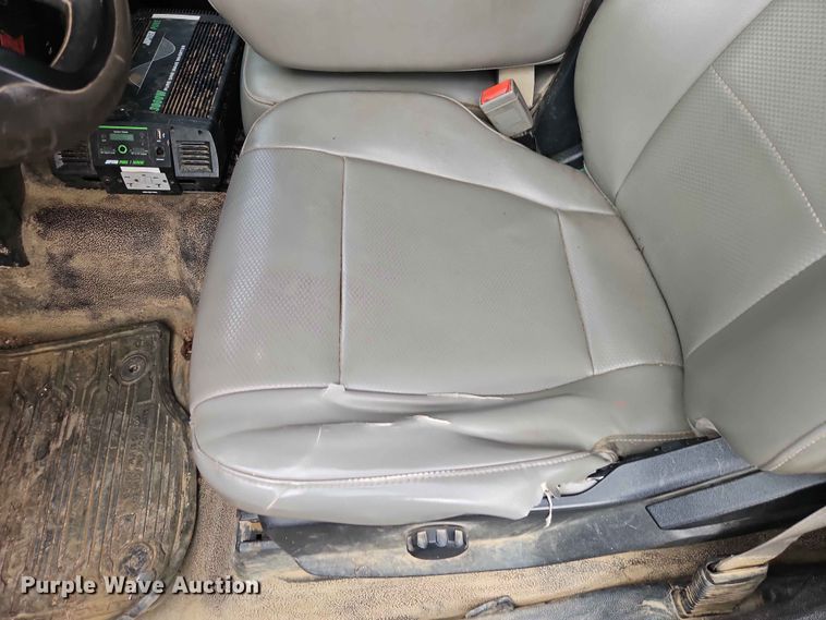 image for item EO7446 2019 Ford F250 Super Duty XL Crew Cab pickup truck
