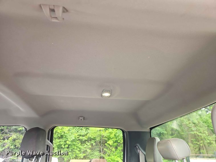 image for item EO7446 2019 Ford F250 Super Duty XL Crew Cab pickup truck