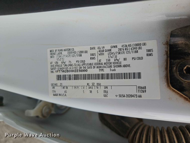 image for item EO7446 2019 Ford F250 Super Duty XL Crew Cab pickup truck