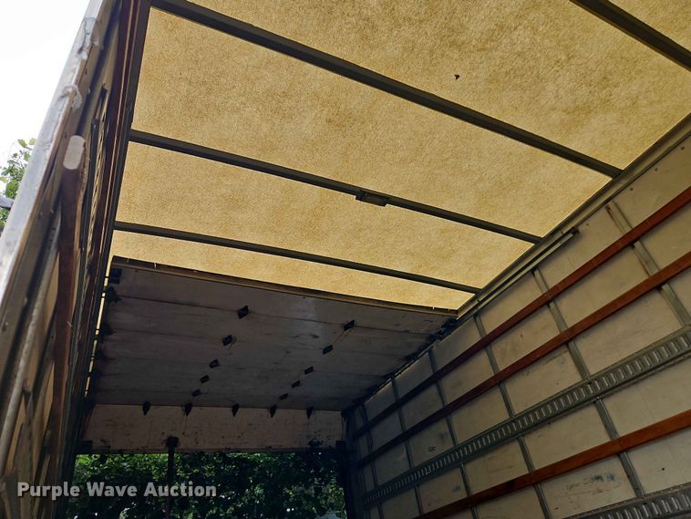 image for item EO7490 2013 Freightliner Business Class M2 box truck