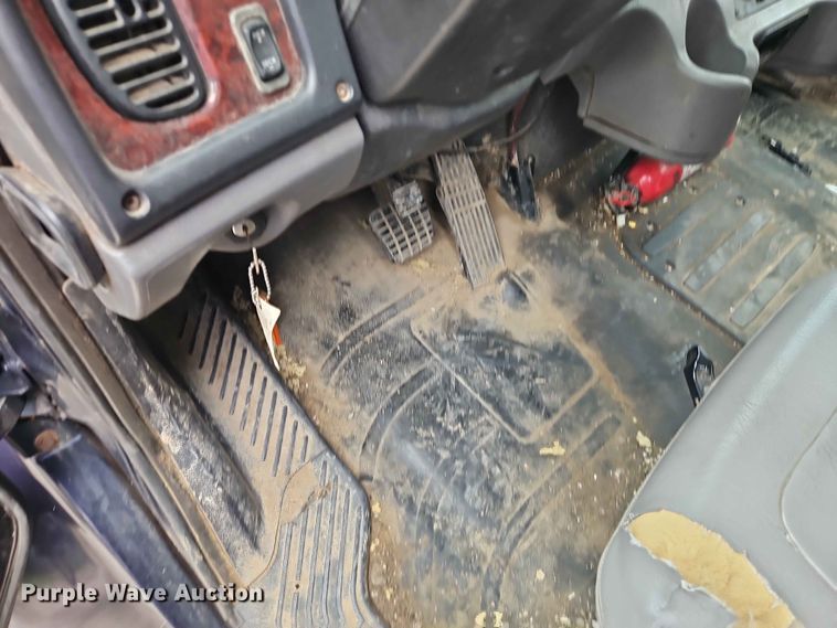 image for item EO7490 2013 Freightliner Business Class M2 box truck