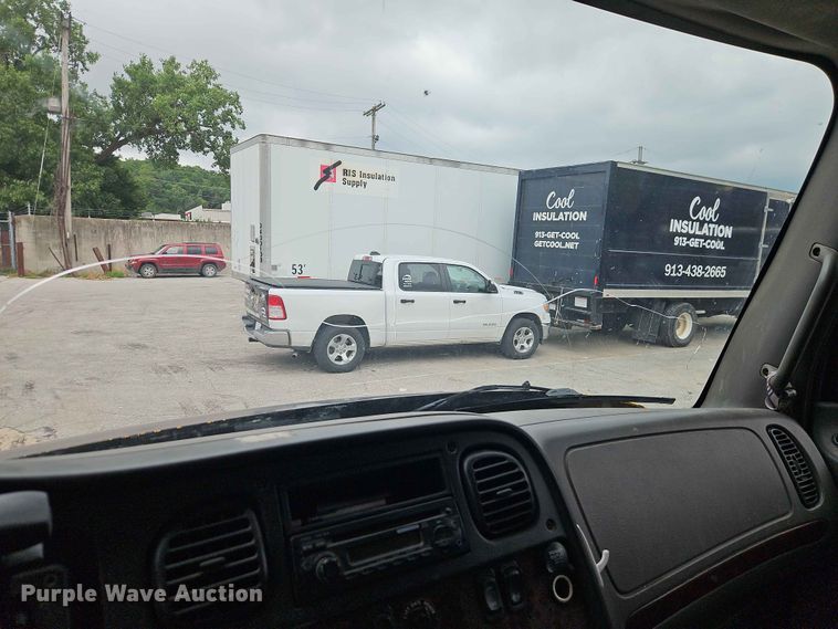 image for item EO7490 2013 Freightliner Business Class M2 box truck