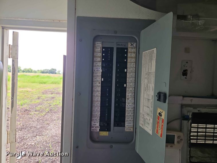 image for item EO7492 Mobile office container