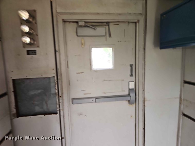 image for item EO7492 Mobile office container