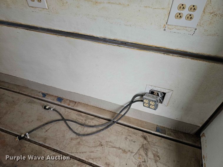 image for item EO7492 Mobile office container
