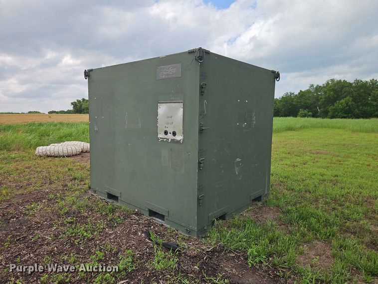 image for item EO7493 Mobile office container
