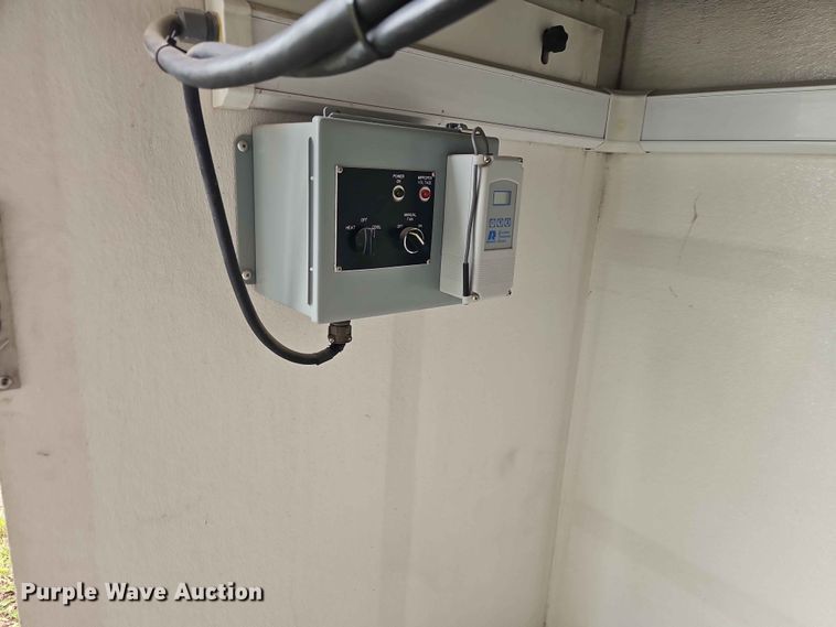 image for item EO7493 Mobile office container