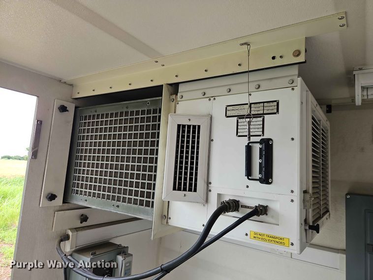 image for item EO7493 Mobile office container
