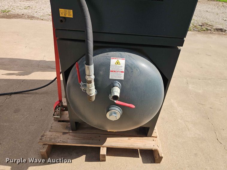 image for item EO7494 2011 Kaeser Aircenter SX 5 air compressor