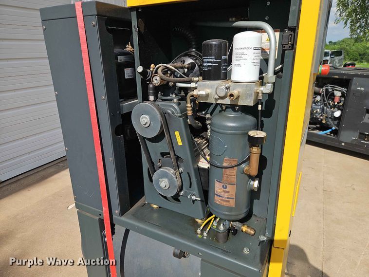 image for item EO7494 2011 Kaeser Aircenter SX 5 air compressor