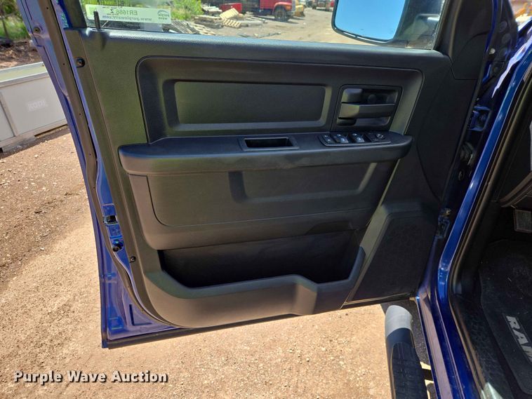image for item ER1666 2015 RAM 1500 Ext. Cab pickup truck