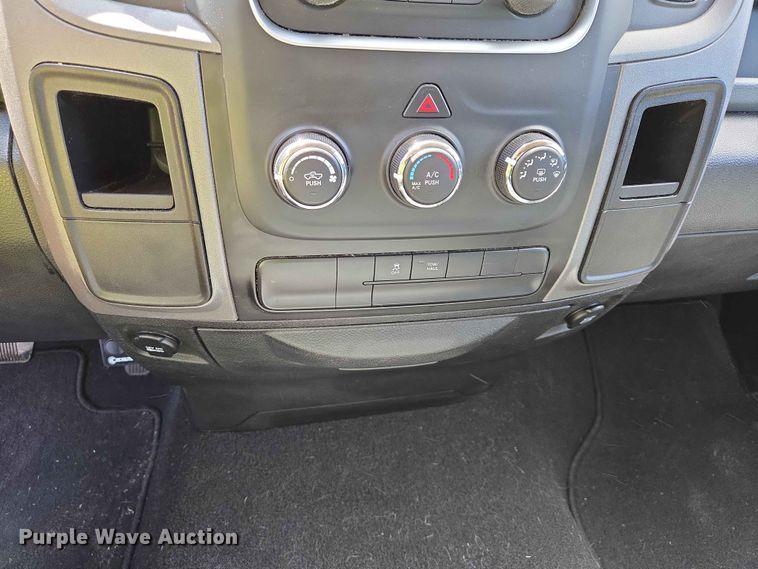 image for item ER1666 2015 RAM 1500 Ext. Cab pickup truck