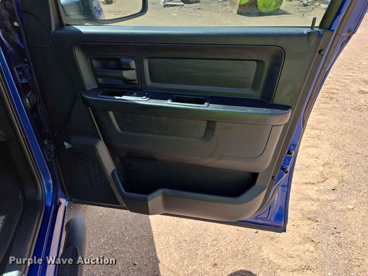 image for item ER1666 2015 RAM 1500 Ext. Cab pickup truck
