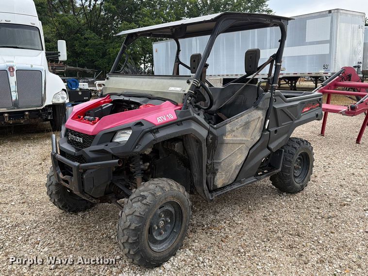 image for item ER3011 2020 Honda Pioneer 1000 utility vehicle