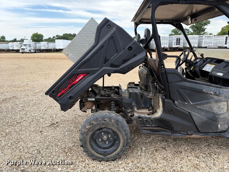 image for item ER3011 2020 Honda Pioneer 1000 utility vehicle