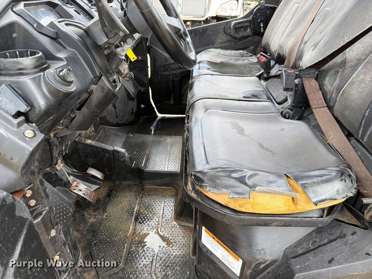 image for item ER3011 2020 Honda Pioneer 1000 utility vehicle