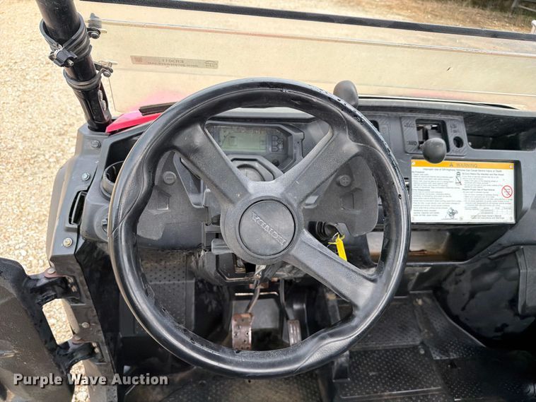 image for item ER3011 2020 Honda Pioneer 1000 utility vehicle